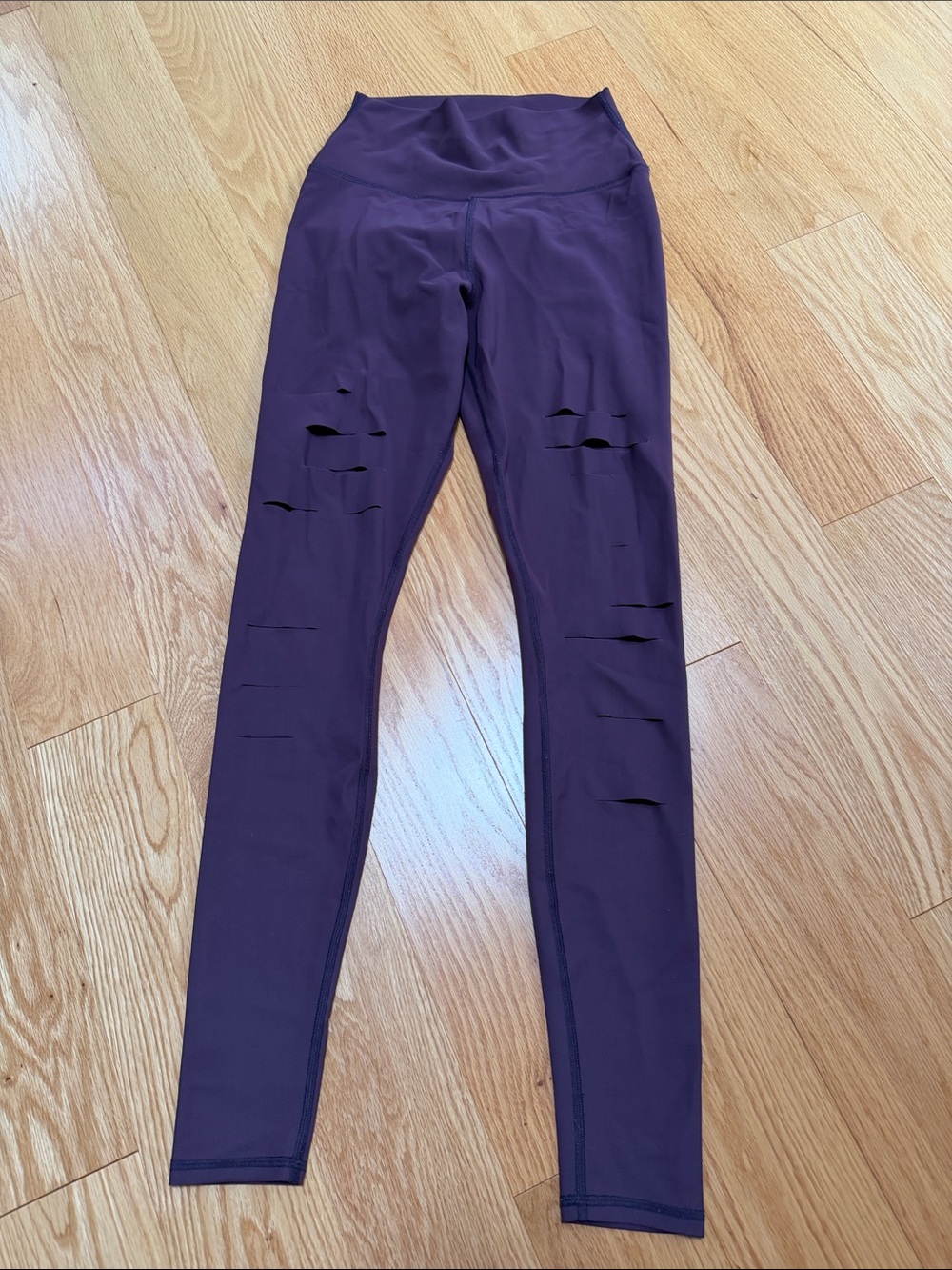 ALO Yoga small plum high waist ripped warrior Leggings.